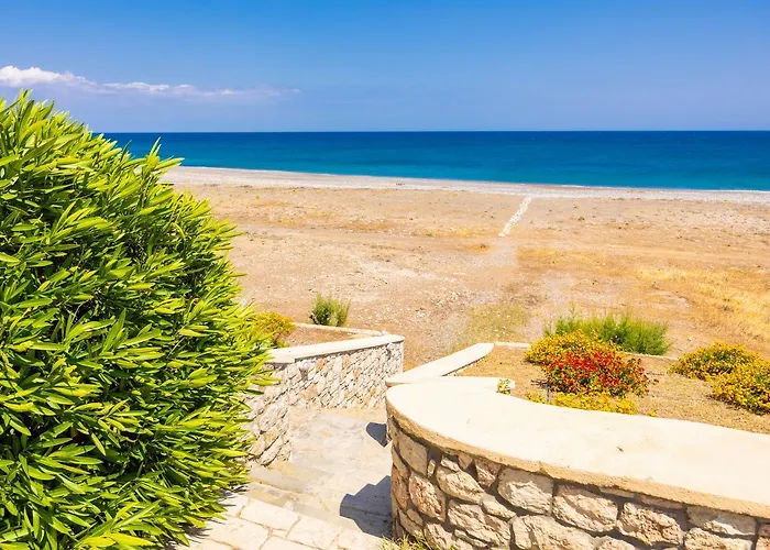 Tsampikos לקניה