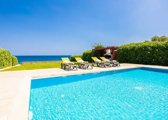 Tsampikos וילה לקניה