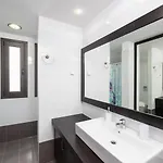 Tsampikos Villa *