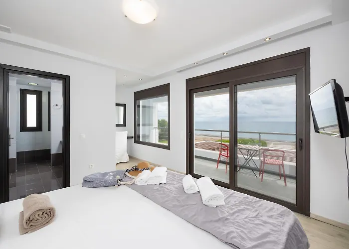 فيلة Tsampikos *