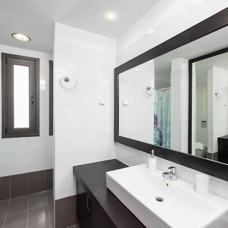 Tsampikos Βίλα *