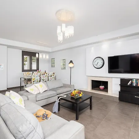 Tsampikos * Λαχανιά